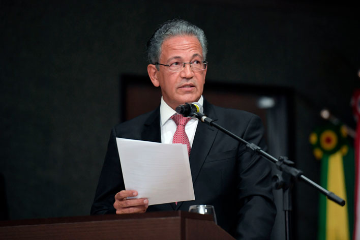 Ministro do STJ e Seu Gabinete Recebem Prêmio Radar da Estratégia Ouro 2023 por Alcançar Metas com Excelência