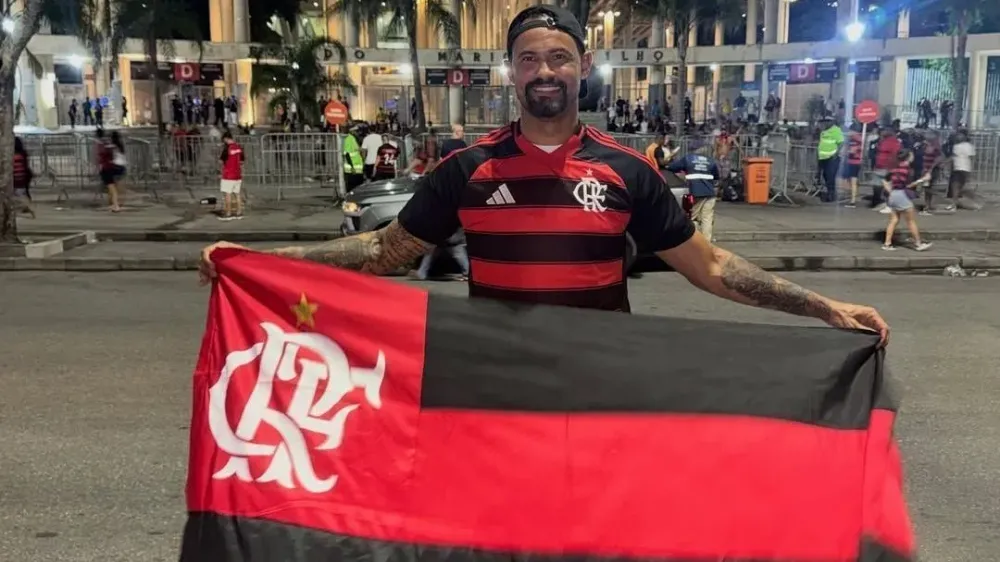 Goleiro Bruno volta ao Maracanã e divide opiniões em jogo do Flamengo