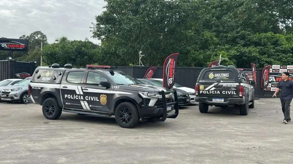 Polícia Civil apreende 21 veículos em operação contra agiotagem e fraude milionária em consórcios em Manaus