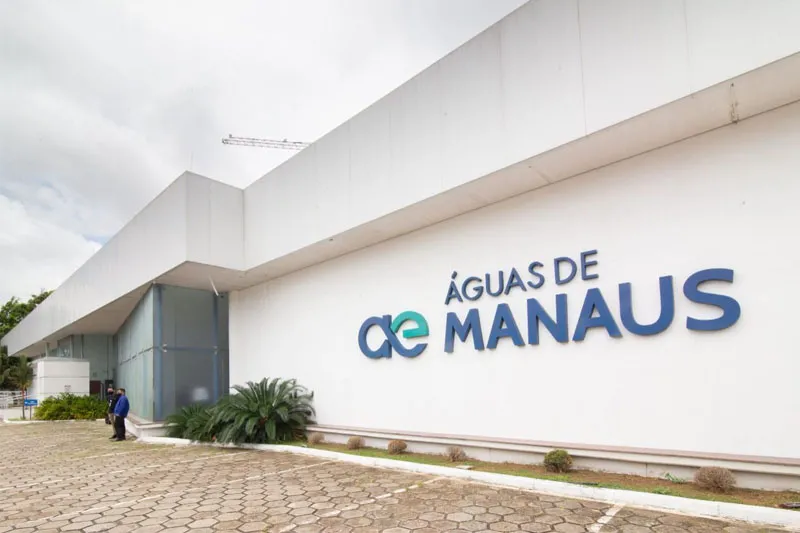 Águas de Manaus reajusta tarifa em 5,52% + esgoto; Prefeitura vai à Justiça para barrar aumento e alega serviço ruim