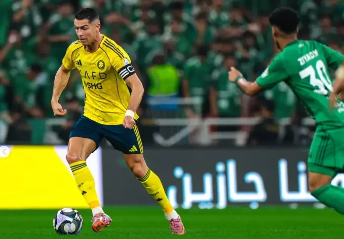 Jato de Cristiano Ronaldo deixa Arábia Saudita em voo não programado para Madri após ataques a embaixada dos EUA em Riad