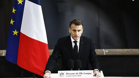 Macron ordena aumento do arsenal nuclear francês em resposta à instabilidade global