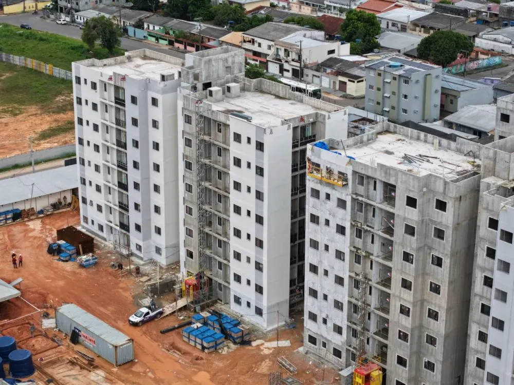 Construção civil adapta cronogramas para enfrentar o inverno amazônico em Manaus