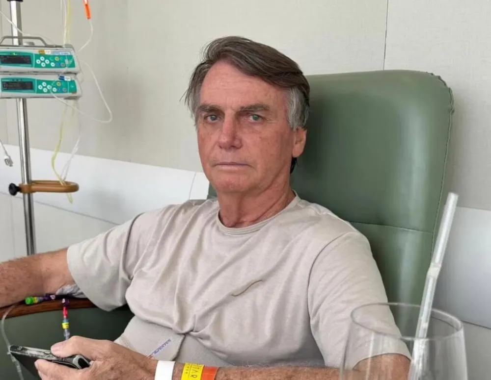 Bolsonaro na UTI com broncopneumonia bacteriana grave em Brasília