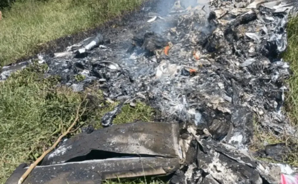 Queda de avião de pequeno porte deixa dois mortos em Rio Claro