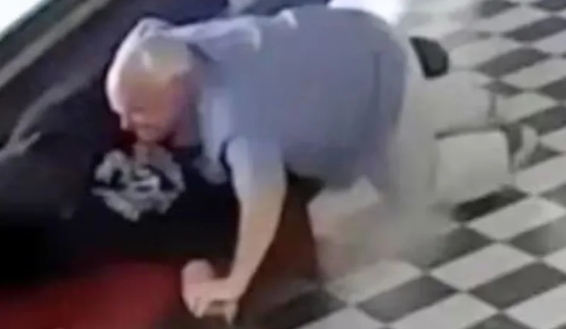 Diretor é baleado ao enfrentar atirador e evitar massacre em escola nos EUA