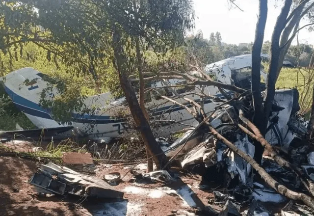 Avião com R$ 15 milhões cai no Paraguai e dinheiro é saqueado