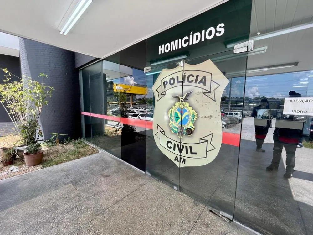Adolescente mata tio e inventa história com agiotas no AM