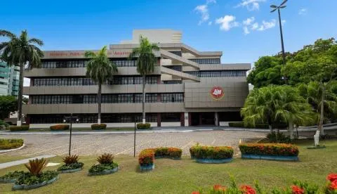 Investigador é preso em operação contra policiais suspeitos em Manaus