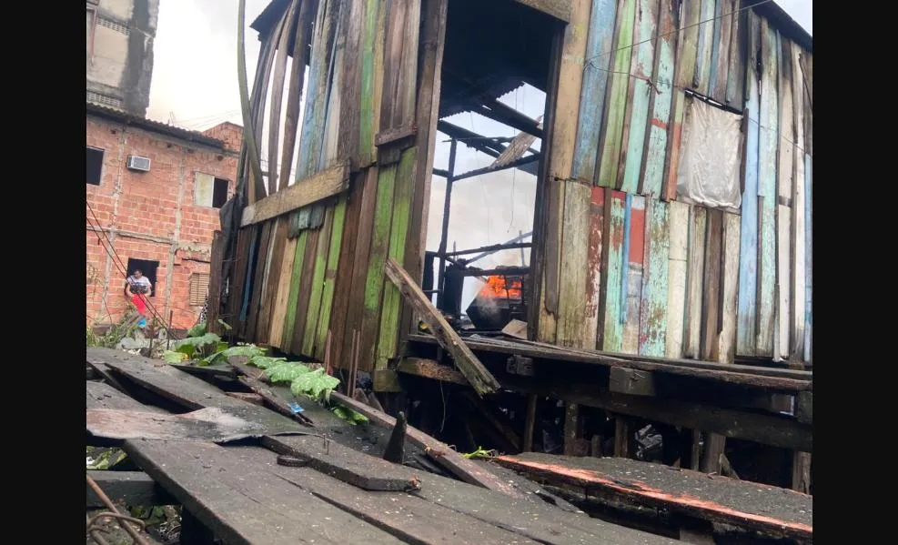 Incêndio no São Jorge pode ter sido causado por vazamento de gás, diz Corpo de Bombeiros