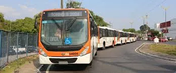 Renato Junior enfrenta primeira grande crise no transporte e ameaça de greve dos ônibus preocupa população de Manaus