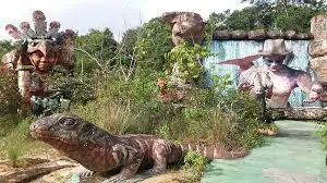Parque Sumaúma protege floresta rara no coração de Manaus
