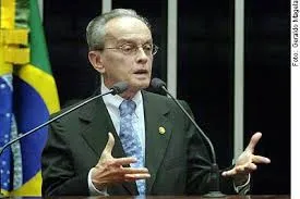 Quem foi Jefferson Péres? Conheça a trajetória do ex-senador amazonense