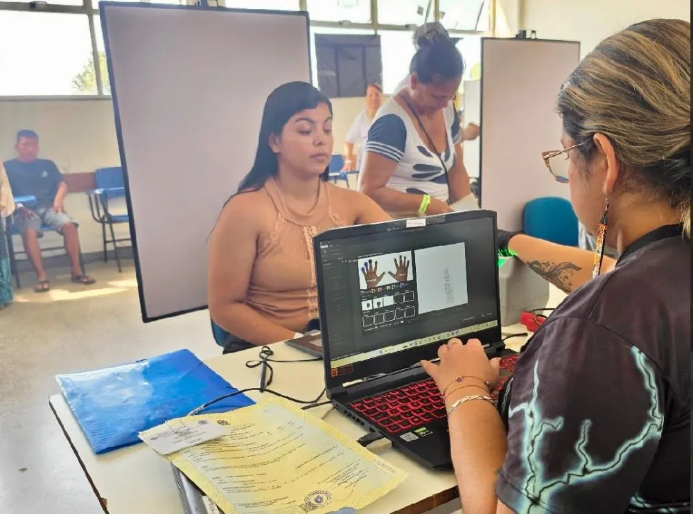 Mutirão leva emissão de documentos e serviços civis para moradores de Tabatinga
