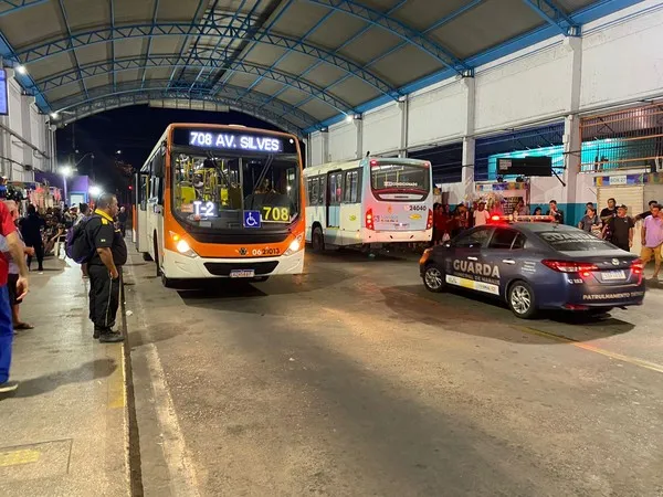 Greve de ônibus em Manaus tem liberação de 40% da frota