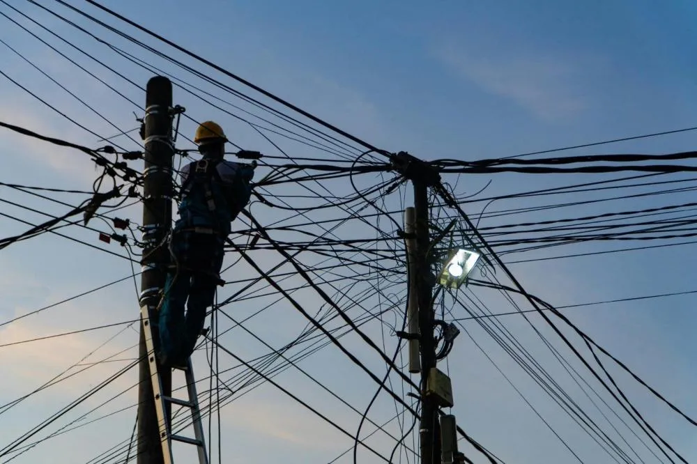 MPAM investiga troca de fiacao eletrica realizada pela Ambar Energia