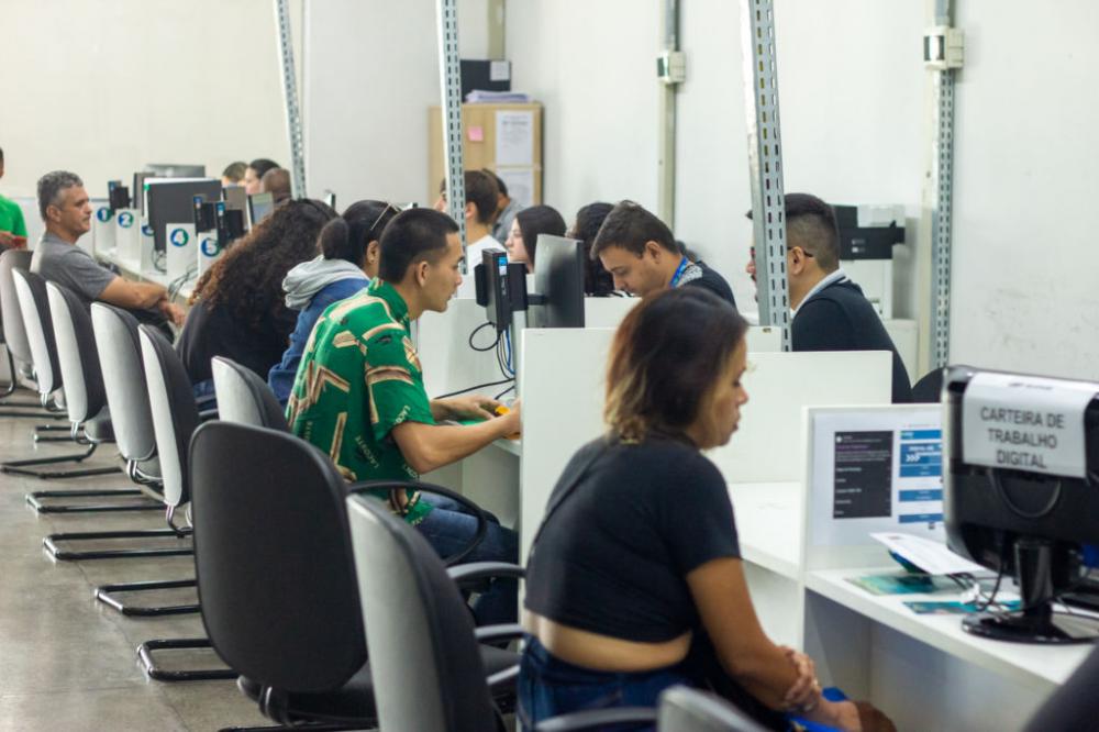 Sines Ofertam 547 Vagas de Emprego em Manaus
