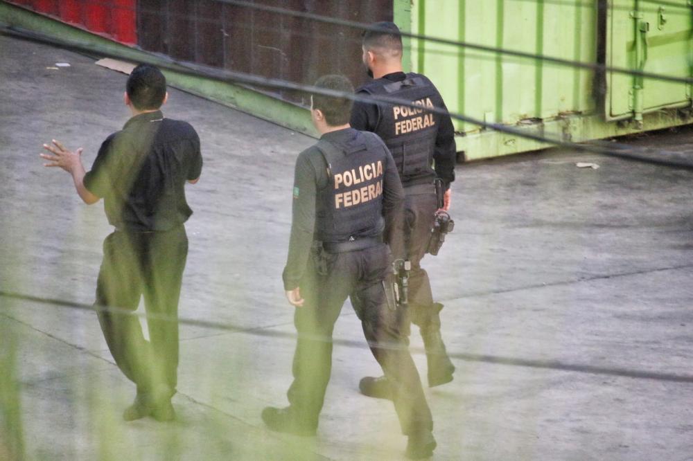 Operação da Polícia Federal é realizada em supermercado de Manaus