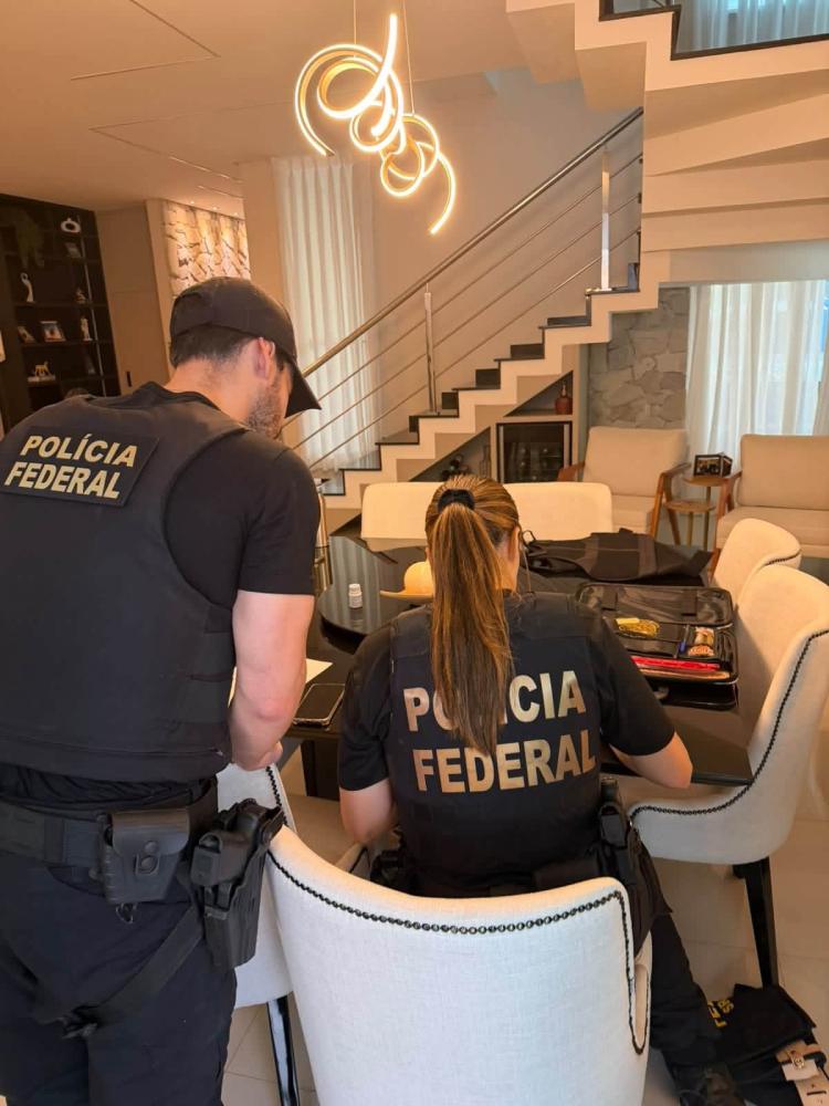 PF investiga desvio de recursos e financiamento eleitoral irregular