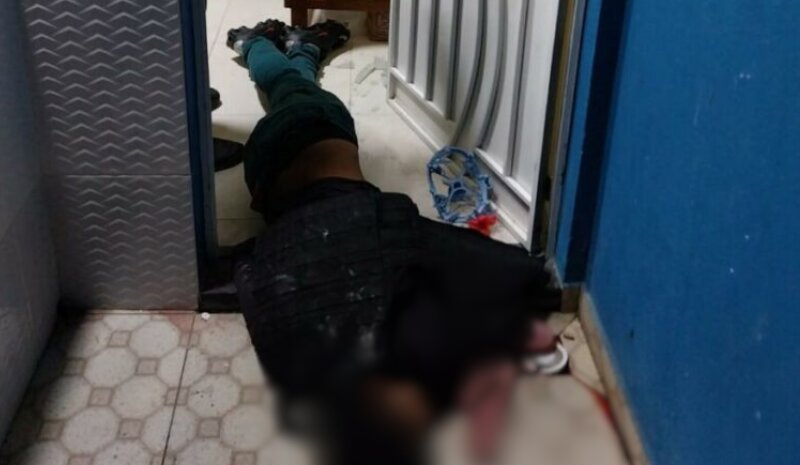  Adolescente é encontrado morto em casa com colete balístico em Manaus