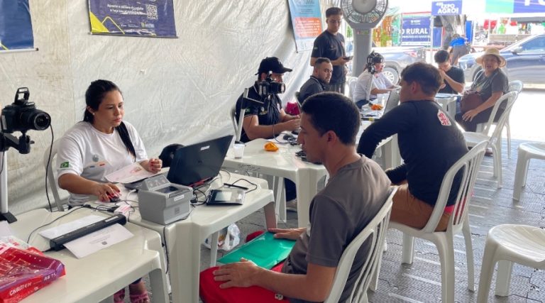 Mutirão em Manaus para Entrega da Carteira de Identidade Nacional