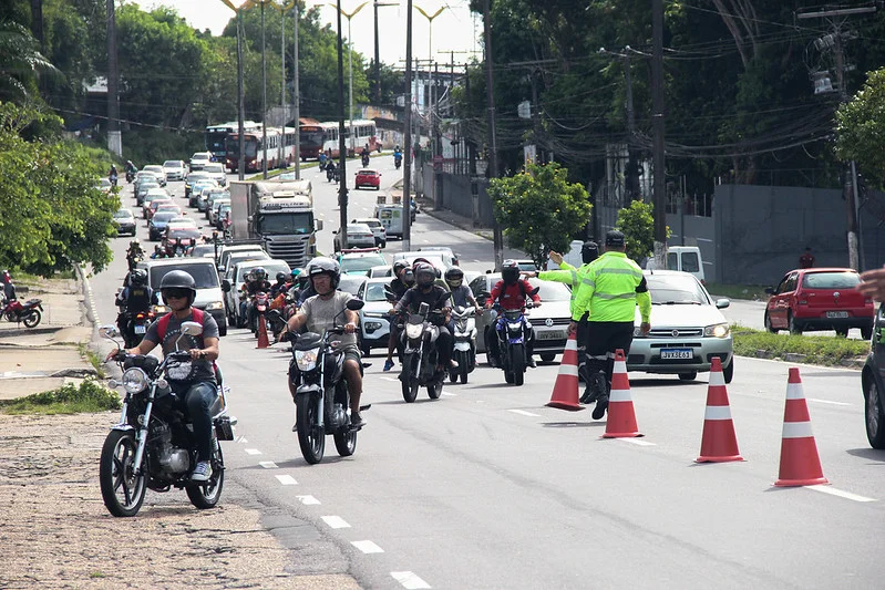Operação conjunta "Cavalo de Aço" aborda mais de 400 motocicletas em Manaus
