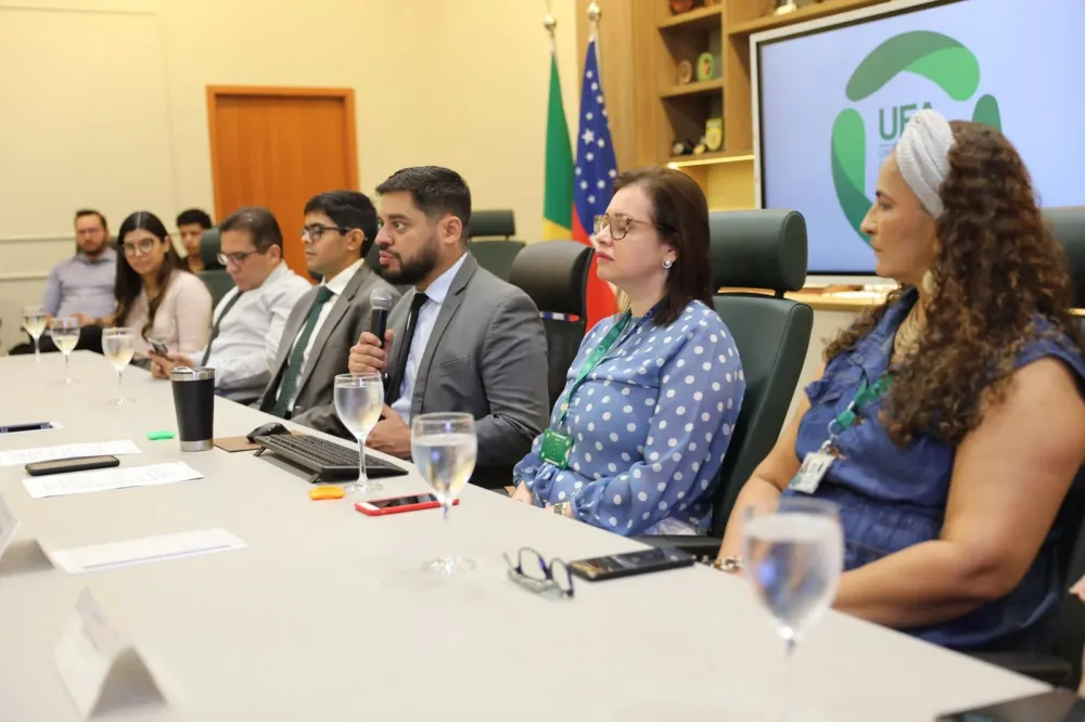UEA e TRE-AM lançam cartilha para combater o assédio eleitoral nas eleições
