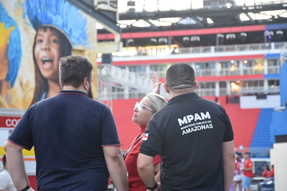 Promotoria de Parintins fiscaliza entrada de crianças e adolescentes no bumbódromo na festa dos visitantes e nas três noite de festival