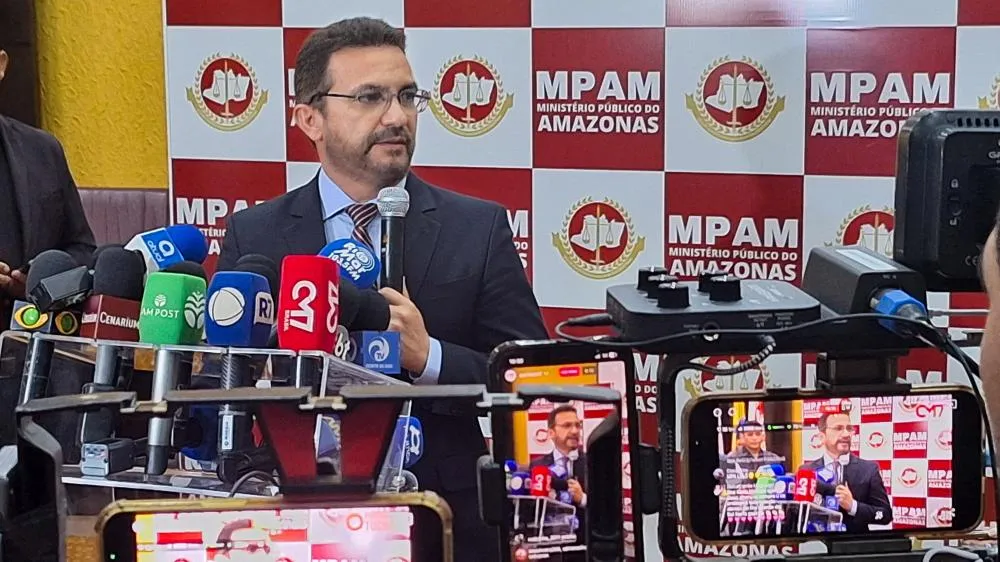 Operação do MPAM que investiga fraudes em licitações prende três pessoas, em Manaus