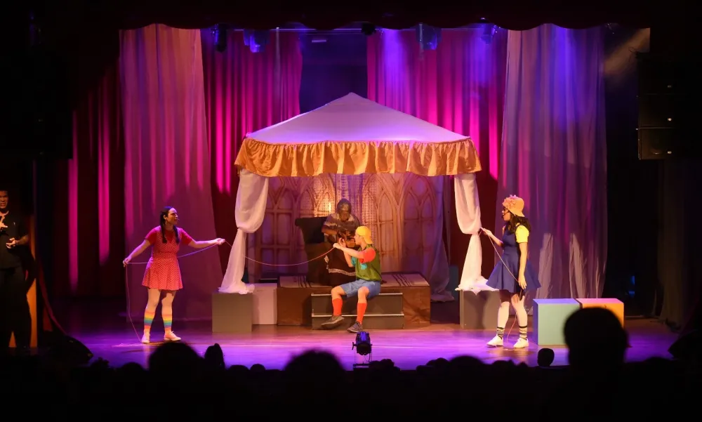 7ª edição do projeto ‘A Escola Vai ao Teatro’ acontece em agosto, no Teatro Manauara