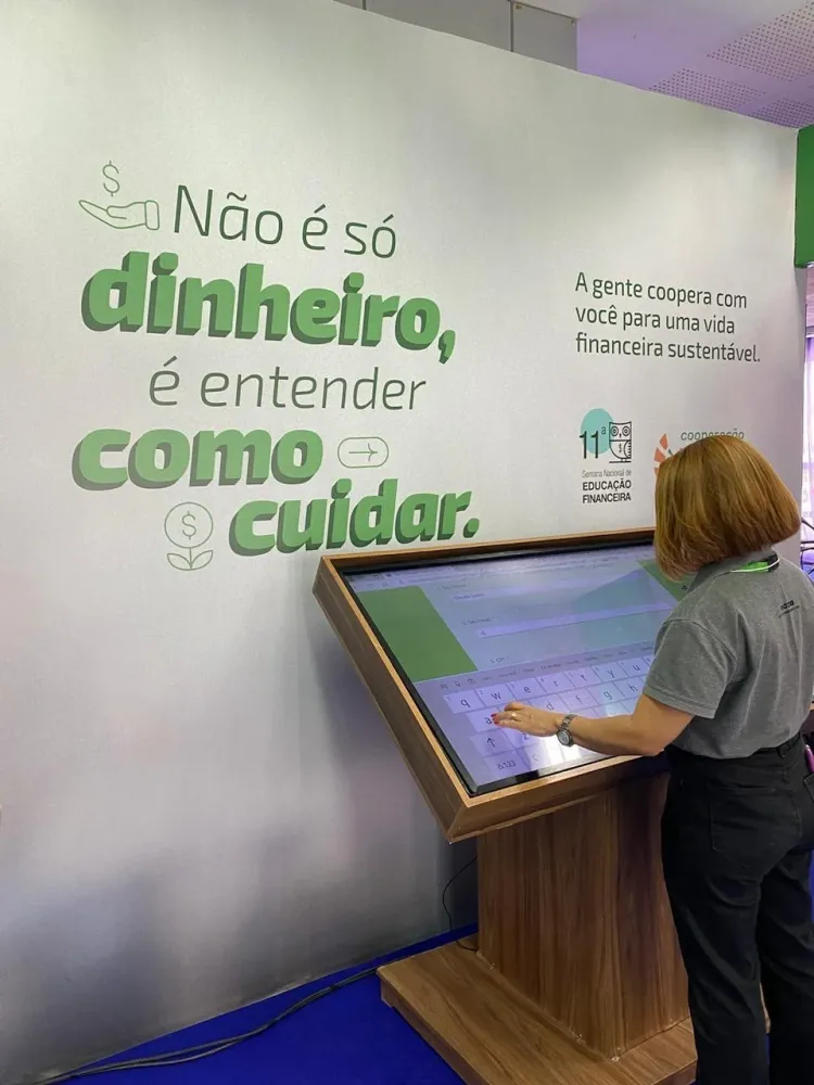Sicredi celebra Dia de Cooperar com ação de educação financeira na Zona Norte de Manaus