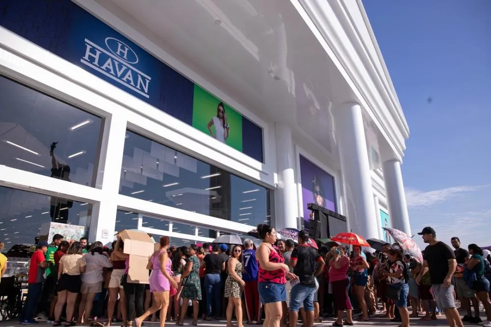 Havan inaugura segunda megaloja em Manaus em uma grande festa junto aos clientes