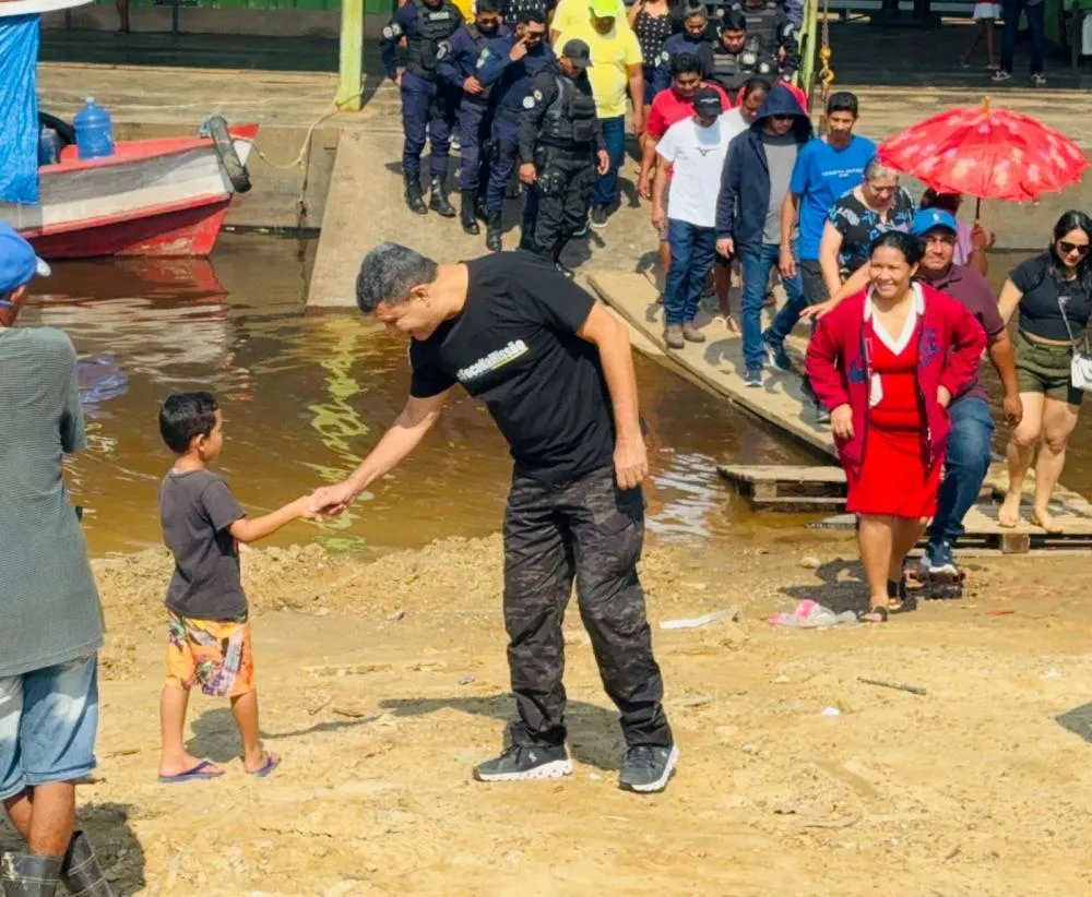 Comandante Dan percorre o Médio Solimões e o Juruá para ver de perto a realidade do interior