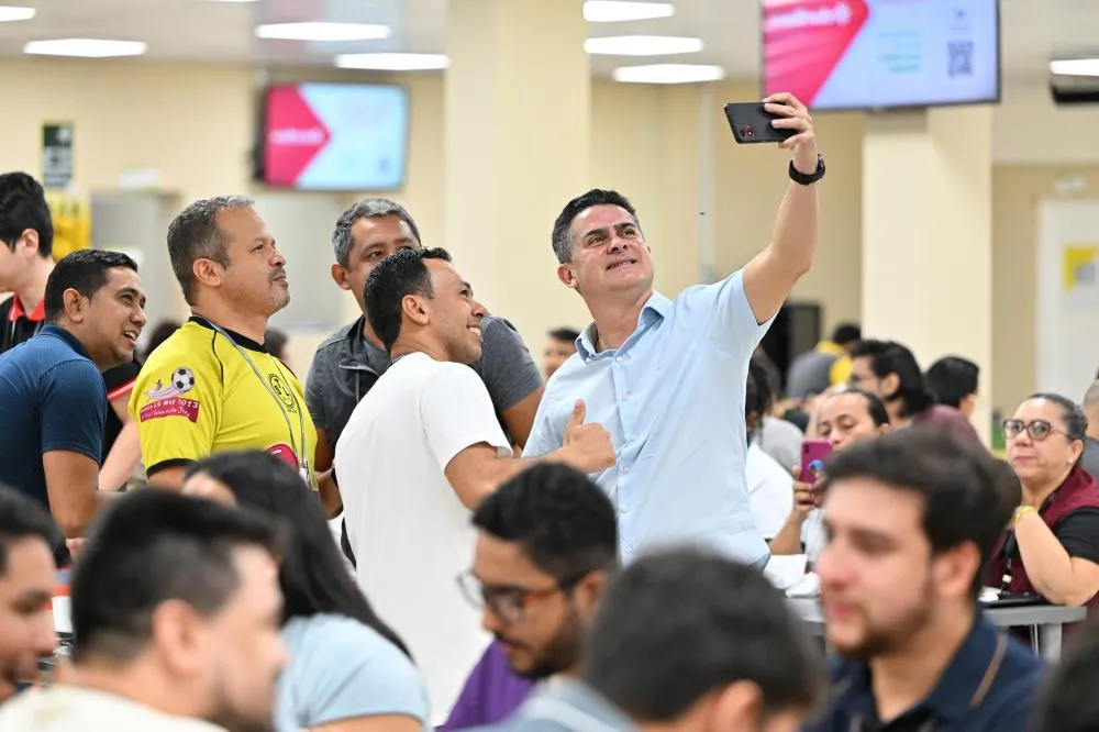 Em visita à fábricas, David Almeida destaca investimentos da Prefeitura em qualificação e da defesa da Zona Franca