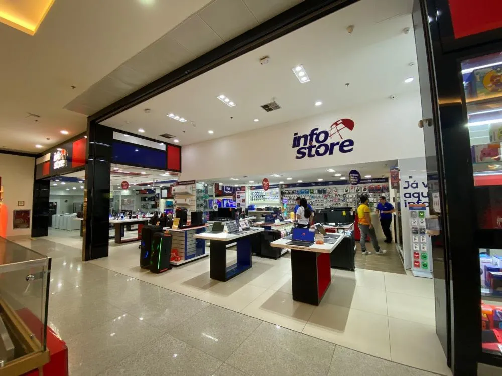 Black Friday da Info Store oferece até 39% de desconto em diversos produtos das lojas físicas e online