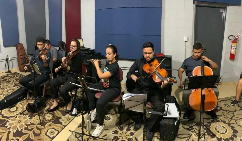 “Concerto de Natal” entra nos preparativos finais para a apresentação deste sábado (21/12), no Largo