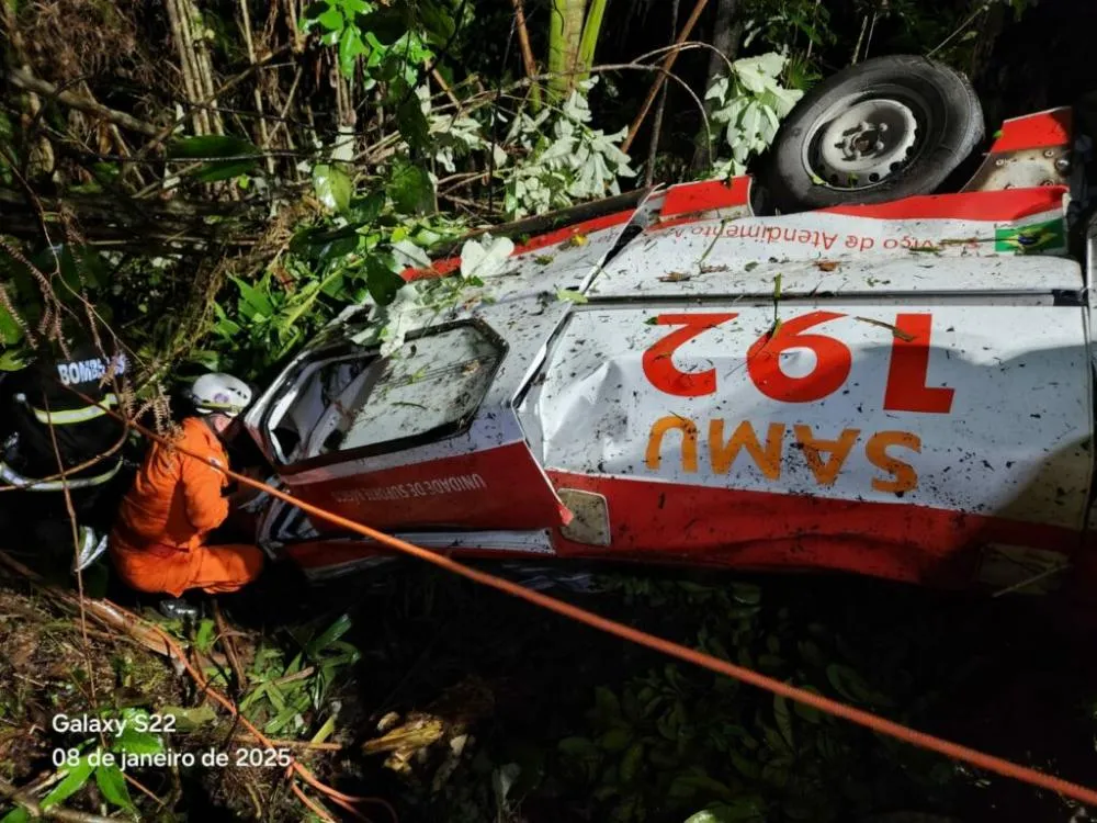 Grave acidente na BR-174 deixa dois profissionais de saúde mortos em Presidente Figueiredo