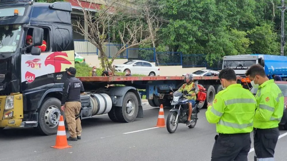 Manaus: IMMU realiza operação ‘Carga Pesada’ para fiscalizar caminhões irregulares