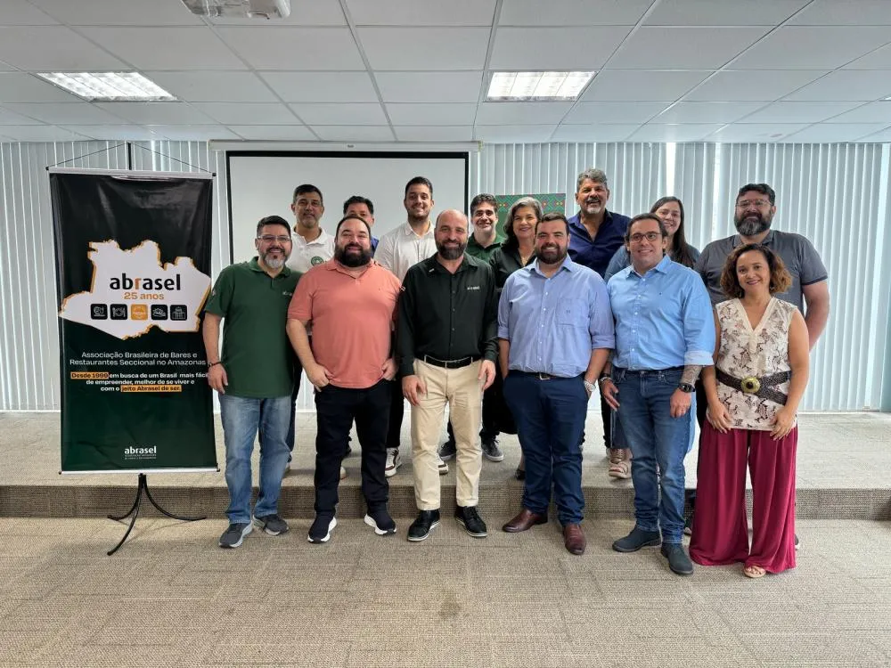 Solenidade de Posse do Novo Conselho da Abrasel no Amazonas Triênio 2025-2028 Marca Compromisso com o Desenvolvimento do Setor 