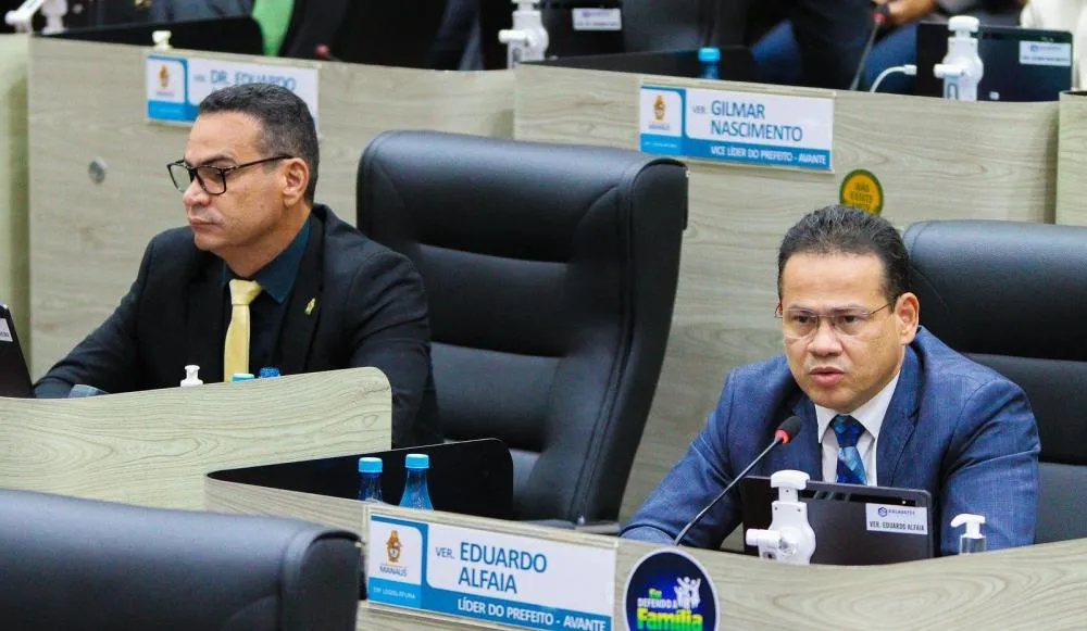 Vereadores da CMM aprovam reestruturação do Conselho de Educação e discutem melhorias no transporte e uso de IA