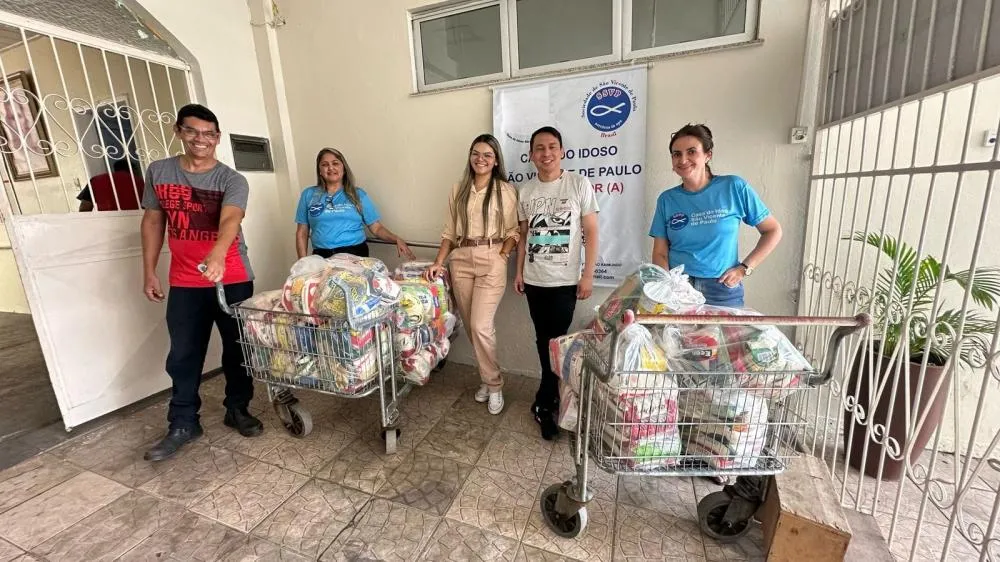 Manauara Shopping doa mais de uma tonelada de alimentos a instituições sociais de Manaus
