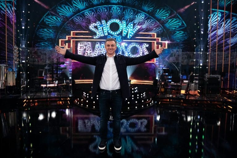 Globo quer Domingão com Huck totalmente ao vivo em 2022 e direto do Rio