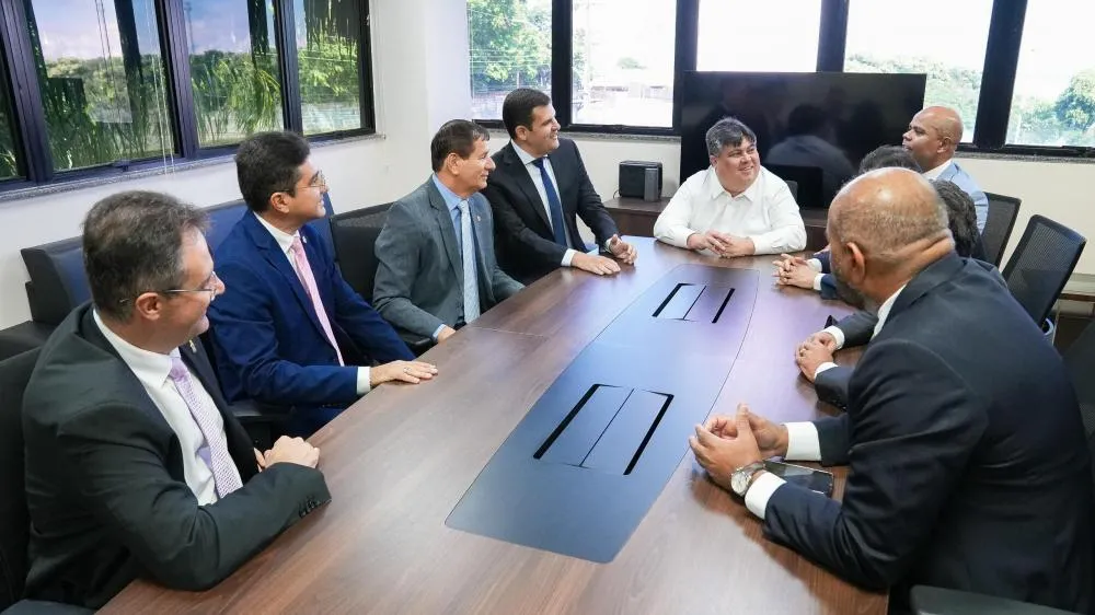 Presidente David Reis e vereadores recebem vice-prefeito Renato Junior na Câmara Municipal de Manaus
