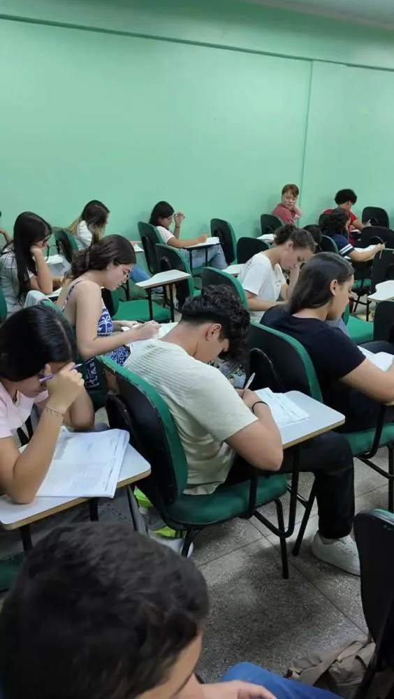 Pré-vestibular da UEA: AprovENS tem inscrições prorrogadas para turma Super Intensivo SIS 3