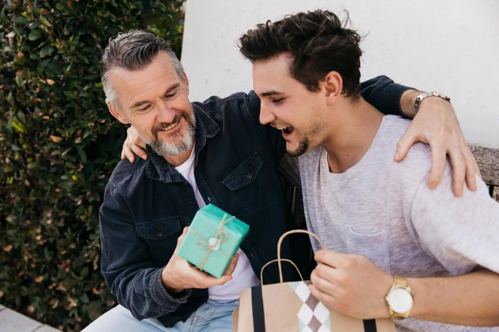 Manaus Plaza Shopping celebra o Dia dos Pais com campanha especial “Meu Pai merece tudo!”