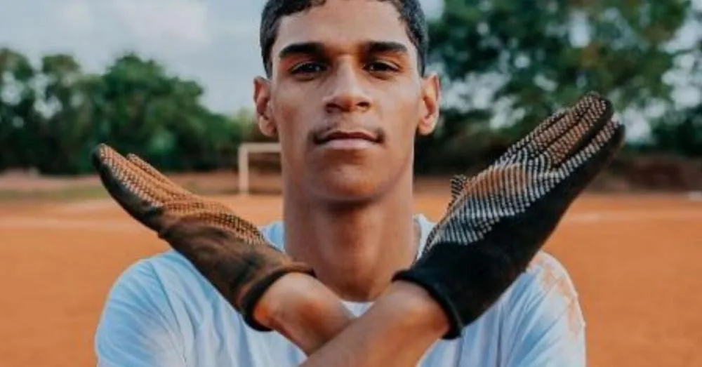 Luva de Pedreiro é internado em UTI cardíaca com quadro de bradicardia
