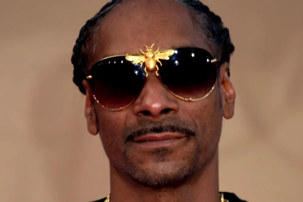 Snoop Dogg Critica 'Lightyear' por Cena de Casal LGBTQIA+