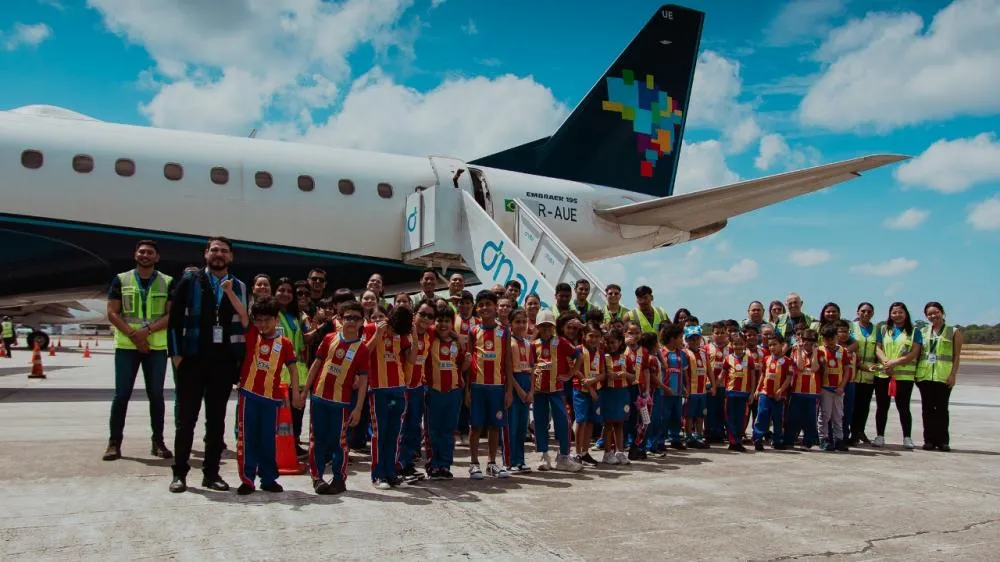 Crianças conhecem bastidores do Aeroporto de Manaus em visita educativa sobre segurança aérea