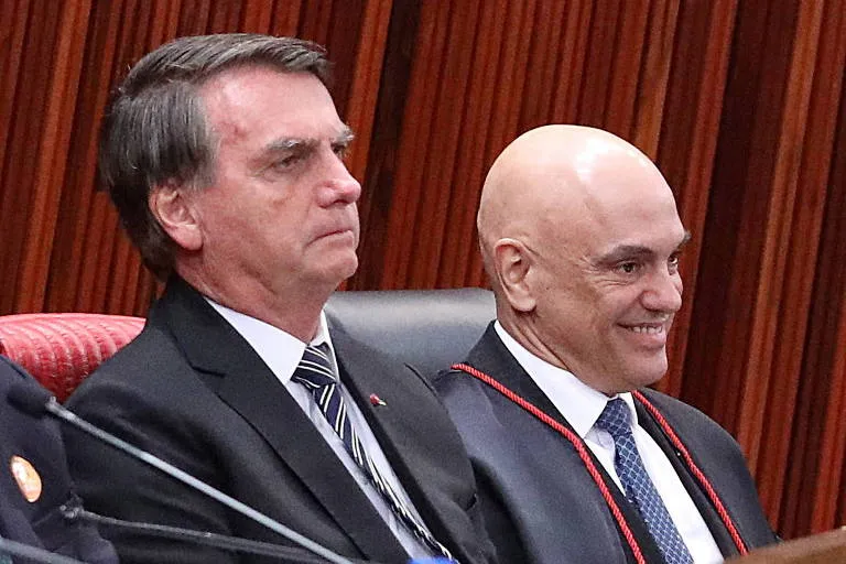 Moraes autoriza Bolsonaro a realizar procedimento médico em Brasília no domingo