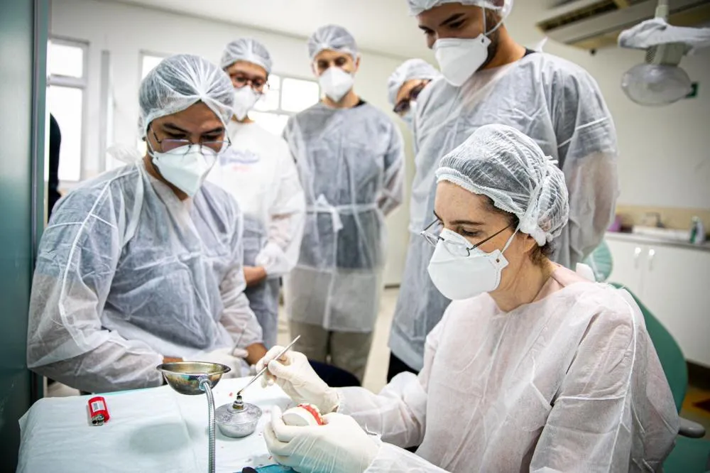 Reabilitação facial gratuita: a missão do Centro de Especialidades Odontológicas da UEA em transformar vidas 